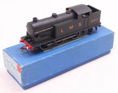 Lot 222 - Hornby Dublo EDL7 0-6-2 3 rail tank loco, in...