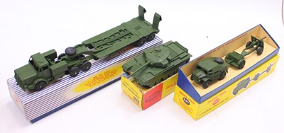 Lot 1321 - Dinky Toys group of 3 military diecasts to...