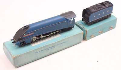 Lot 220 - Hornby Dublo EDL1 Sir Nigel Gresley, in LNER...