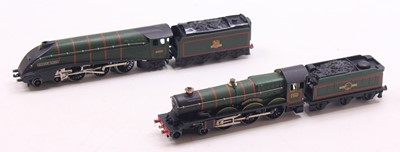 Lot 249 - Two Hornby Dublo locos to include an EDL11...