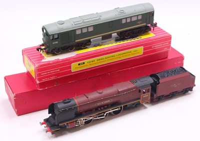 Lot 262 - Two Hornby Dublo 2 rail locos to include a...