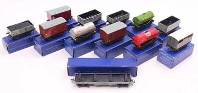 Lot 302 - 12 Hornby Dublo 3-rail BR wagons, all housed...