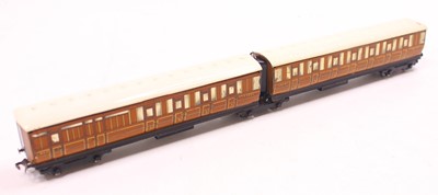 Lot 283 - Hornby Dublo post-war 3 rail articulated D2...