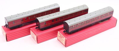 Lot 284 - Three Hornby Dublo 2 rail coaches, to include...