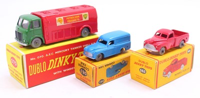 Lot 1421 - Dublo Dinky group of 3 to inclide a 070 A.E.C...