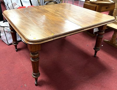 Lot 1293 - A Victorian mahogany round cornered extending...
