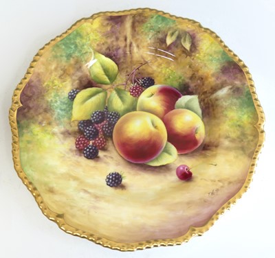 Lot 2082 - A Royal Worcester porcelain cabinet plate,...