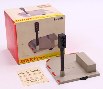 Lot 1147 - French Dinky No.594 Traffic Lights, grey base...