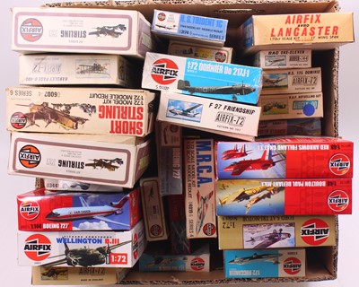 Lot 683 - One tray containing 29 various scale Airfix...