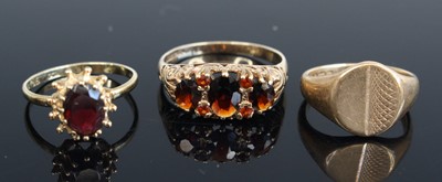 Lot 269 - A 9ct gold signet ring, size J, together with...