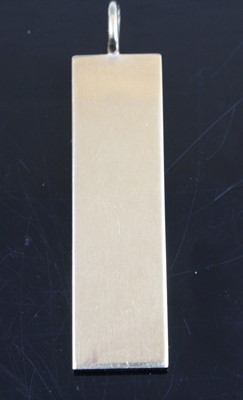 Lot 277 - A modern 9ct gold ingot pendant, 14.6g, 4.2cm