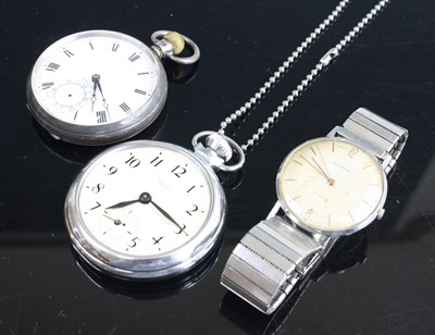 Lot 309 - A George V gent's silver cased open face...