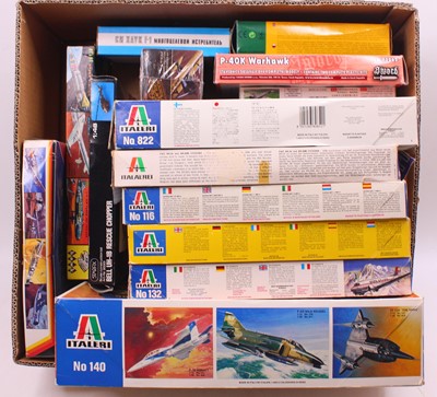 Lot 689 - One box containing 14 various plastic aircraft...