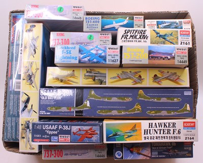 Lot 693 - One box containing 15 various Academy Model...