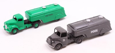Lot 1266 - Dinky No.541 Style Commer Articulated Tanker...