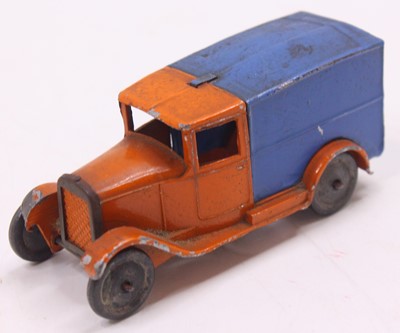 Lot 1146 - Dinky Toys No. 22D pre-war delivery van...