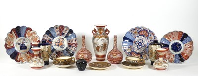 Lot 26 - A collection of Japanese ceramics, to include...