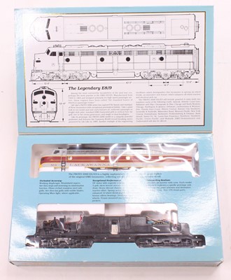 Lot 433 - Proto 2000 series HO gauge E8/9 loco, in...