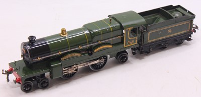 Lot 104 - 1939-41 Hornby clockwork 0-gauge No.3C...