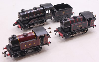 Lot 119 - Three post-war Hornby 0-gauge clockwork 0-4-0...