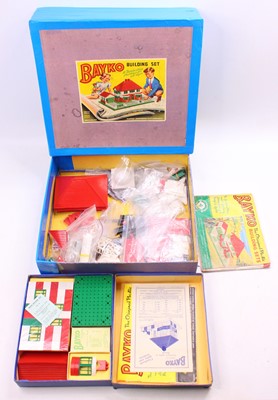 Lot 971 - Bayko group of 2 sets for a house and a Garage...