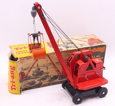 Lot 944 - Tri-ang Toys Jones KL44 Mobile Crane, with...