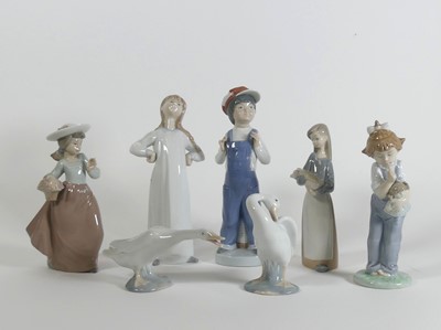 Lot 156 - A group of Lladro and Nao figures, to include '...