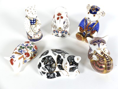 Lot 154 - A Royal Crown Derby paperweight 'Schoolboy...