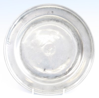 Lot 90 - A late 18th / early 19th century pewter dish,...