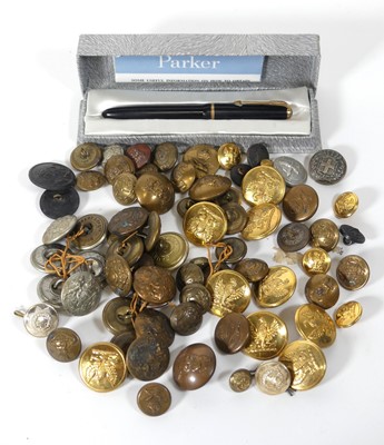 Lot 337 - A collection of military buttons to include...