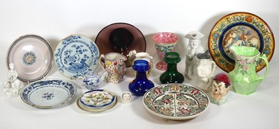 Lot 56 - A collection of ceramics and glass, to include...