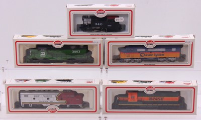 Lot 477 - Five HO gauge Model Power locos to include a 0-...