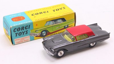 Lot 1556 - Corgi Toys No. 214 Ford Thunderbird saloon...