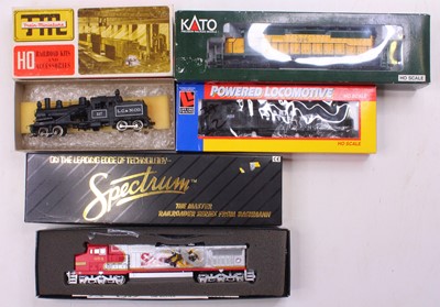 Lot 356 - Four HO gauge locos to include an EMD SD-40 in...