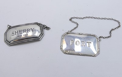 Lot 211 - A modern silver decanter collar of octagonal...
