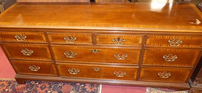 Lot 1168 - A contemporary mahogany and crossbanded...