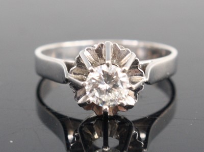 Lot 324 - A ladies diamond solitaire ring, the round cut...