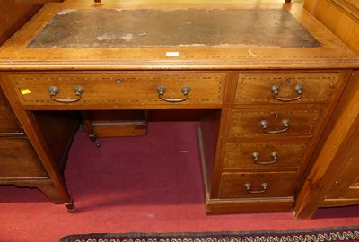 Lot 1182 - An Edwardian mahogany and chequer inlaid...
