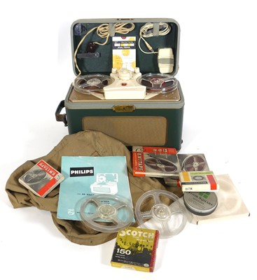 Lot 114 - A Phillips AG 8107/00 portable twin track...