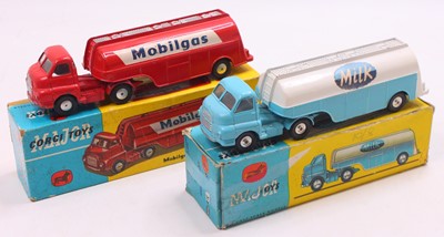 Lot 1777 - Corgi Toys No. 1129 Articulated Milk Tanker in...