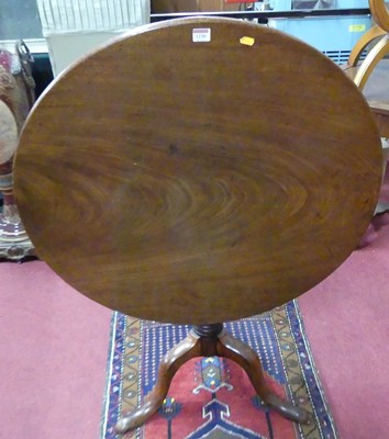 Lot 1230 - An early 19th century mahogany circular...