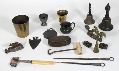 Lot 232 - A collection of items to include a Dutch style...