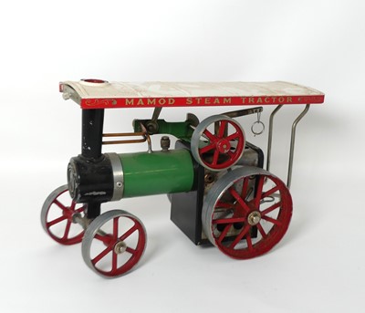 Lot 375 - A Mamod spirit-fired model steam tractor, h.17cm