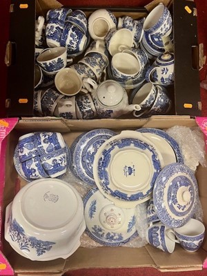 Lot 446 - A collection of blue and white ironstone...