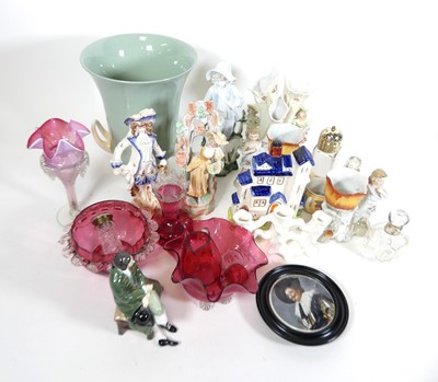 Lot 120 - A collection of ceramics and glass, to include...