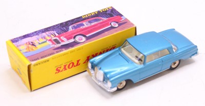 Lot 1077 - French Dinky Toys, 533, Mercedes Benz 300 SE...