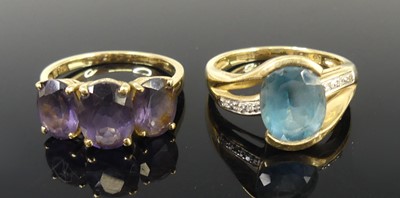 Lot 2633 - Two 9ct yellow gold rings, one being a apatite...