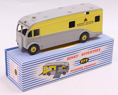 Lot 1106 - Dinky Toys, 979 Newmarket Racehorse...