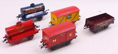 Lot 131 - Five Hornby 0 gauge wagons to include a Banana...