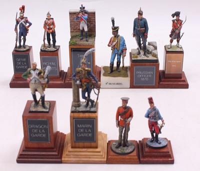 Lot 1941 - A collection of mainly 54mm and 90mm scale...